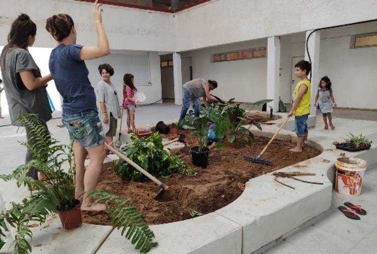 An Abandoned School Becomes an Artists’ House